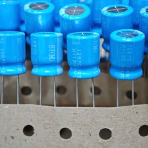 Tụ điện 50v 100uF Nichicon 10x12mm